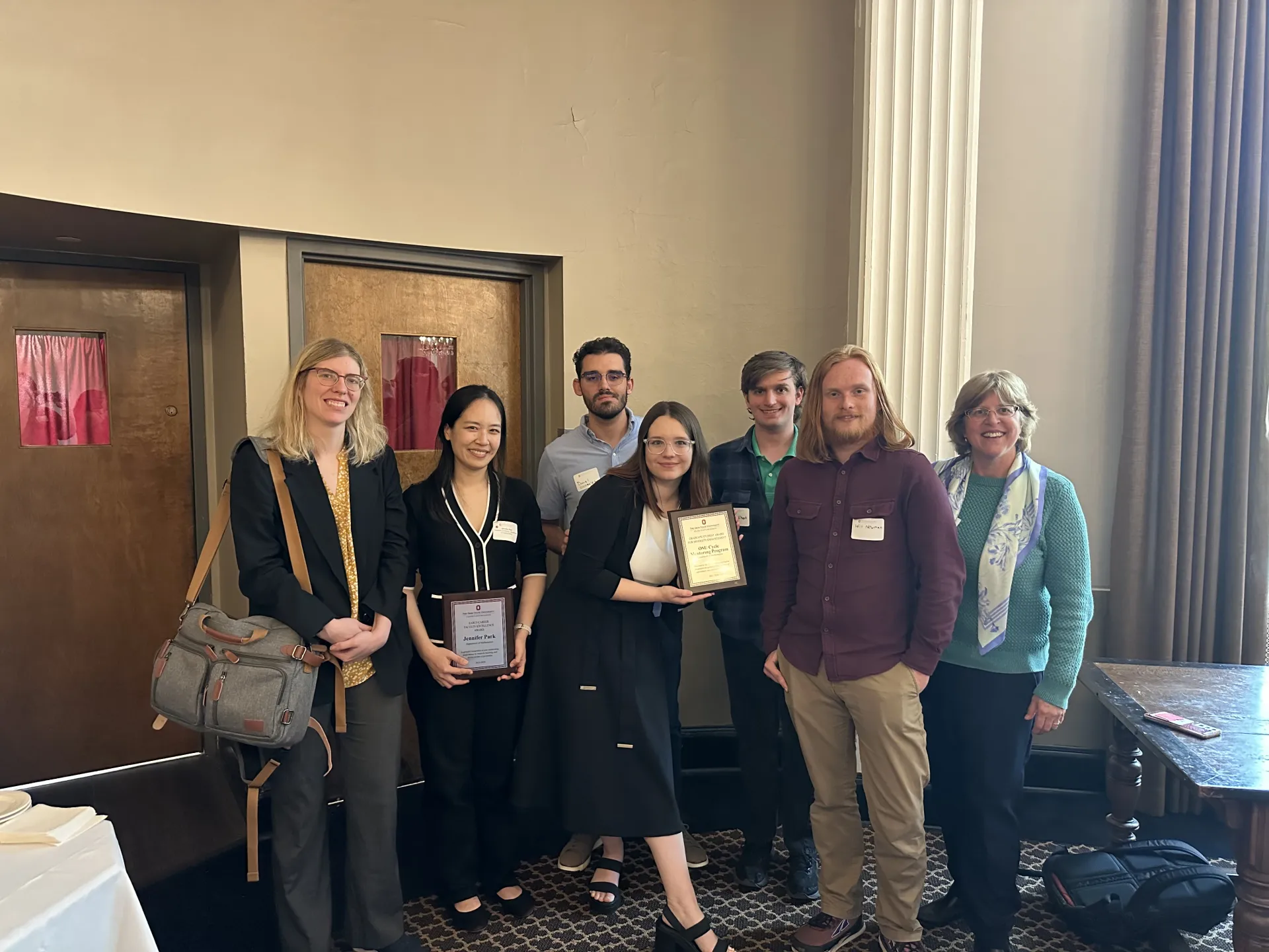 group photo of students and faculty
