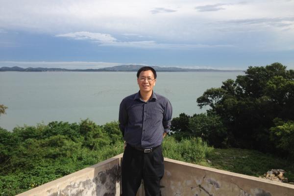 Jianxian Qiu
