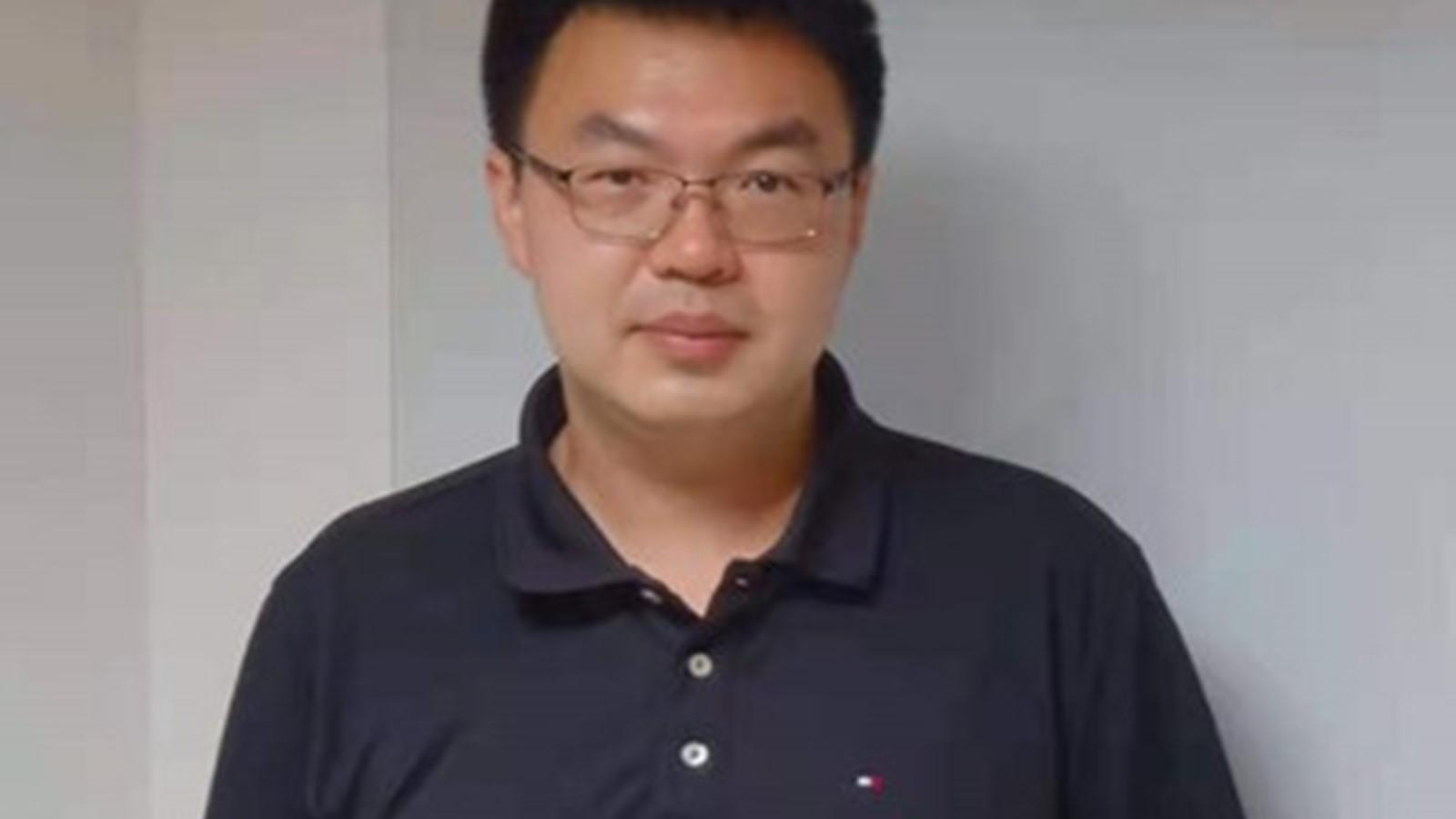 Jingyin Huang